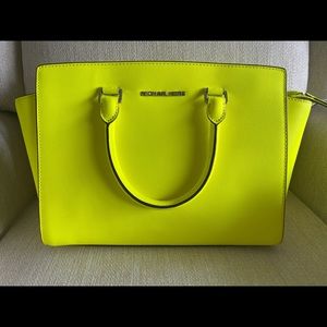 Michael Kors Selma Handbag